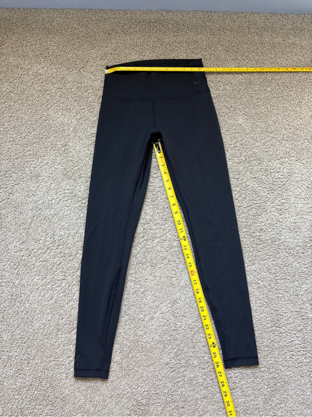 Black lululemon leggings